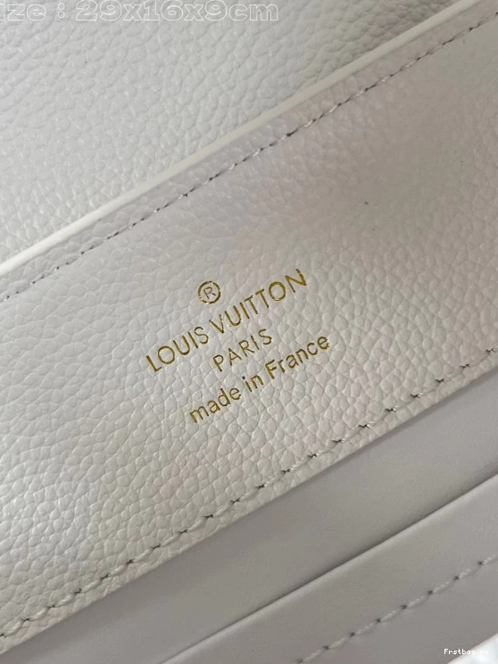 Frstbag ru LOUIS BB-29*16.5*9CM CAPUCINES VUITTON 0722